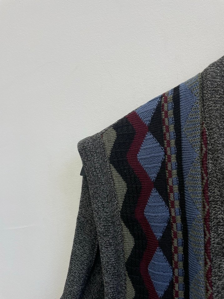 Gri Örgü Desenli Erkek Yelek - Görsel 2