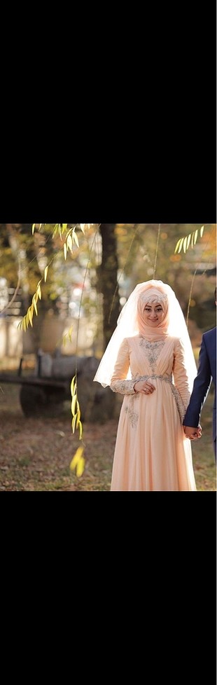 Nişan elbisesi
