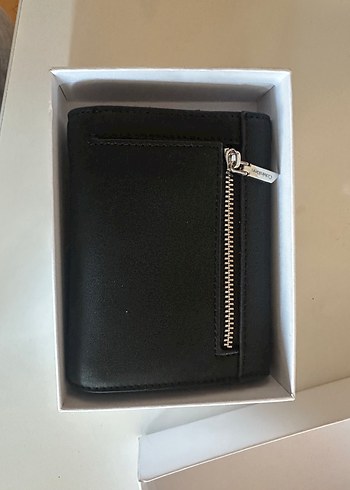 Beden Calvin klein siyah kadin cüzdanı