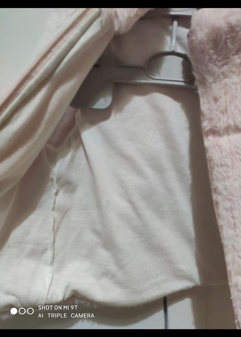 Kız Çocuk Pembe Kürklü Yelek - Görsel 2