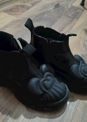 zara kids Disney bot