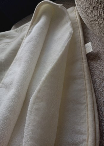 Beyaz Çocuk Battaniyesi - Görsel 2