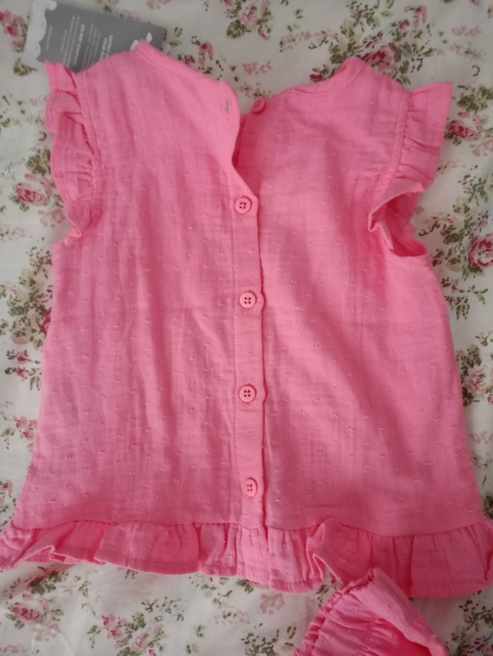 Pembe Fırfırlı Kolsuz Bebek Kıyafet Seti - Görsel 3