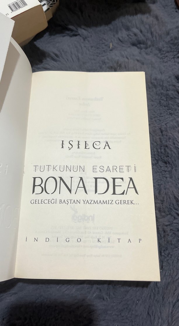 Bonadea - Işılda Tutkunun Esareti Romanı - Görsel 2