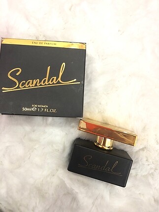 Scandal parfüm