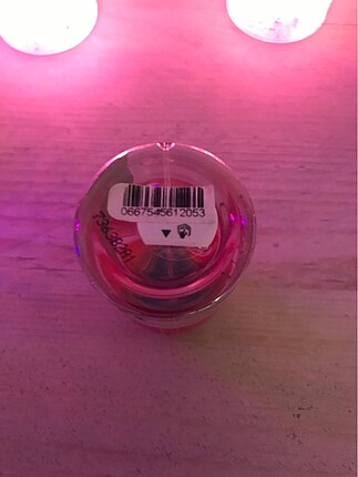Beden Victoria?s Secret PINK Fresh & Clean Vücut Spreyi