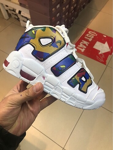 Nike İtal üründür barkotlu
