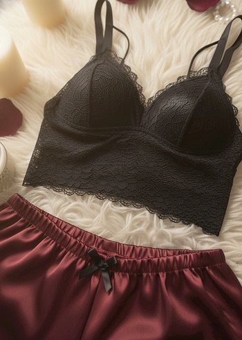 Bustiyerli saten şortlu takım - Görsel 3