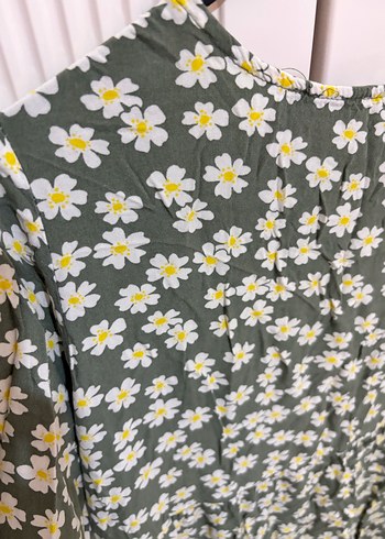 Çiçek Desenli Yeşil Uzun Kollu Uzun Elbise - Görsel 4