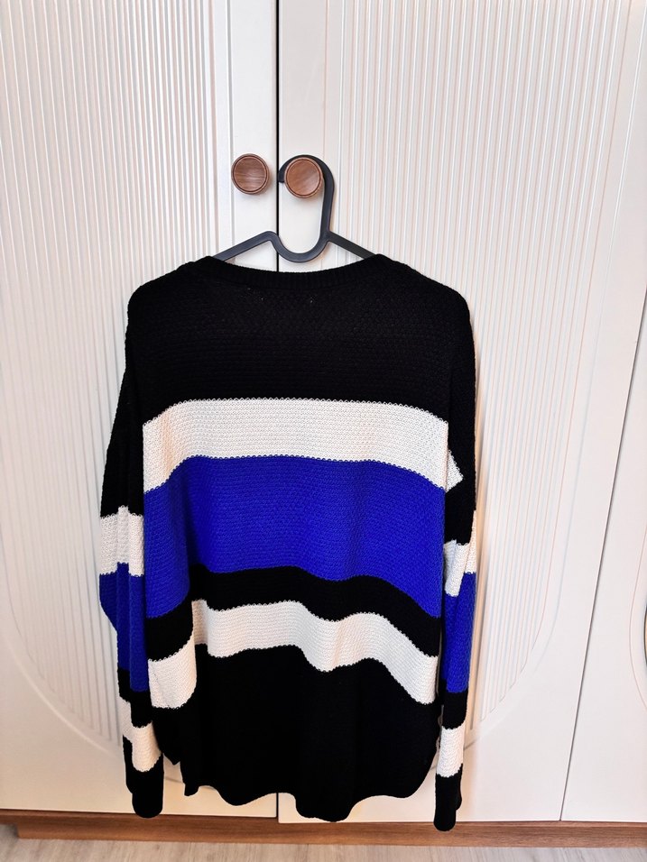 Kadın Mavi Çizgili Örgü Uzun Kollu Kazak - Görsel 3