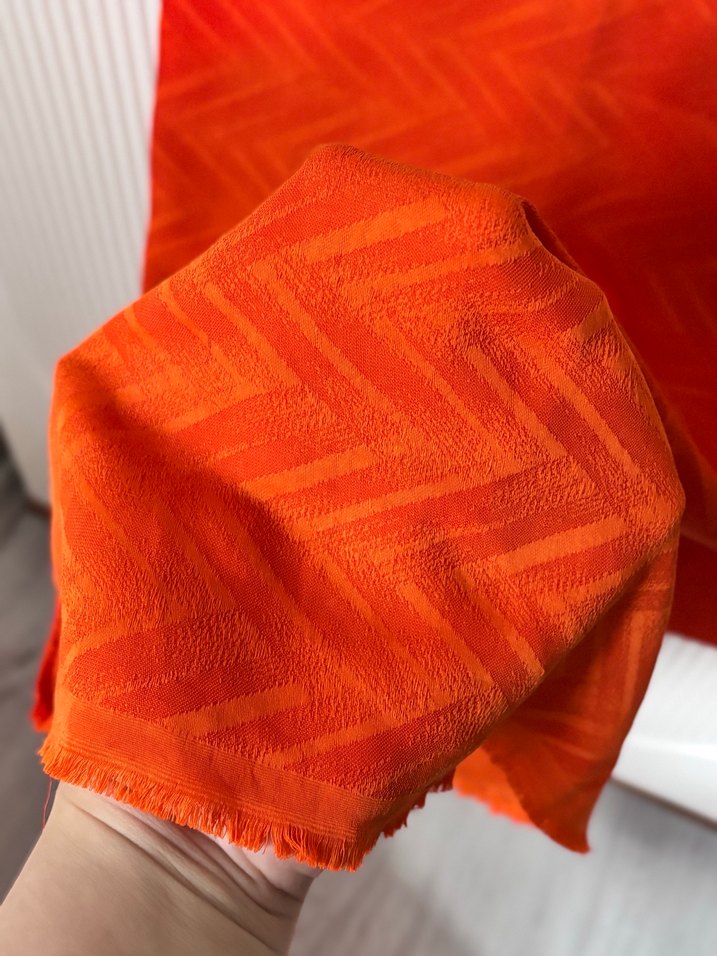 Kendinden Desenli Şal - Görsel 3