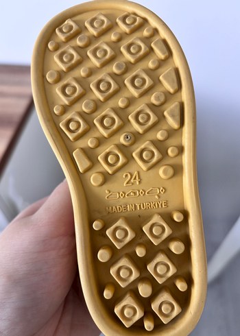 Sarı Tokalı Kız Çocuk Sandalet - Görsel 3