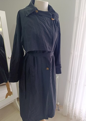 Siyah Kadın Kuşaklı Uzun Trençkot - Görsel 2