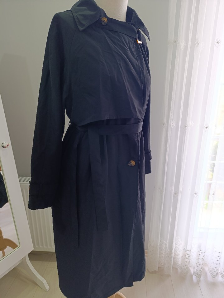 Siyah Kadın Kuşaklı Uzun Trençkot - Görsel 3