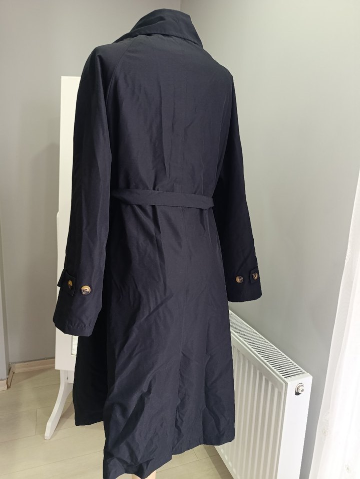 Siyah Kadın Kuşaklı Uzun Trençkot - Görsel 5