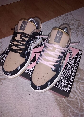 Nike Sb Dunk Low Travis Scott CJ