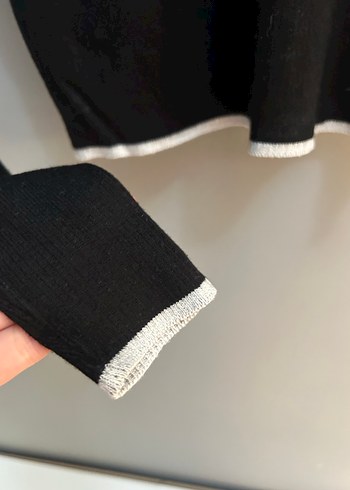Pull and Bear Siyah Uzun Kollu İnce Kadın Kazak
