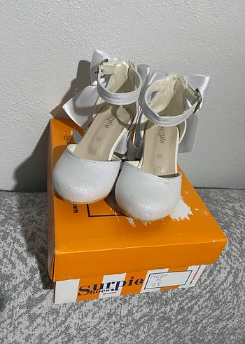 Kız Çocuk Beyaz Topuklu Fiyonk Detaylı Ayakkabı - Görsel 2