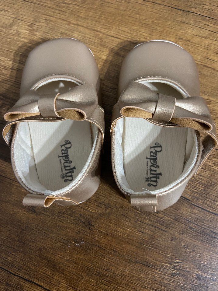 Papulin Bronz Fiyonklu Kız Bebek Babet - Görsel 3