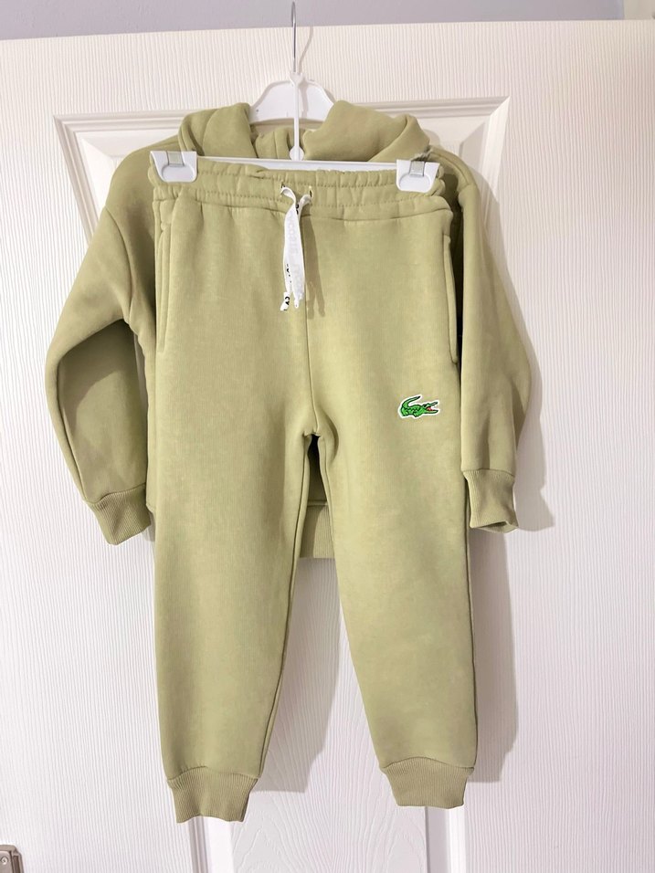 Erkek Çocuk Pastel Yeşil Kapüşonlu Eşofman Takımı - Görsel 3