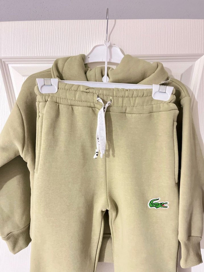 Erkek Çocuk Pastel Yeşil Kapüşonlu Eşofman Takımı - Görsel 4