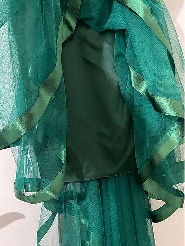 Yeşil kuyruklu abiye - Görsel 4