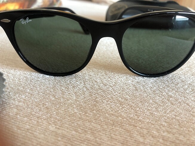 Rayban Güneş Gözlüğü