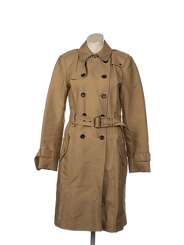 Zara Trenchcoat %70 İndirimli.