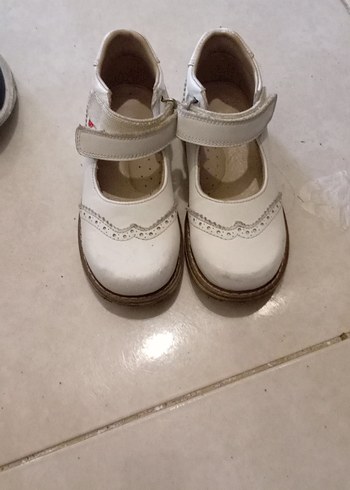 Kız Çocuk Beyaz Tokalı Babet - Görsel 2