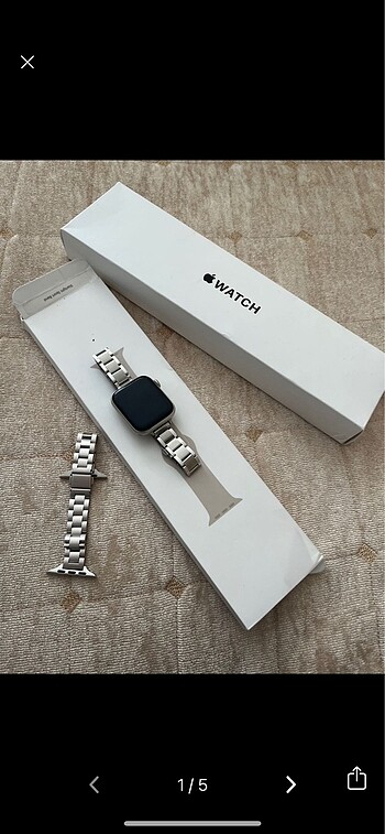 Apple saat