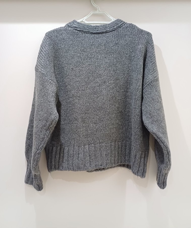 Gri Örme Hırka - Görsel 2