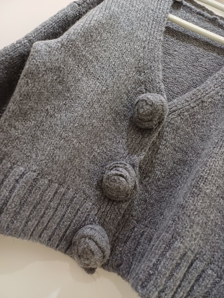 Gri Örme Hırka - Görsel 3
