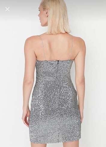 Payetli Gece Elbisesi - Görsel 4