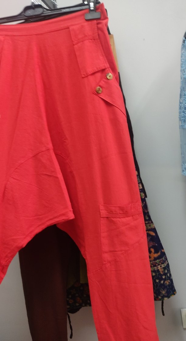 Modern şalvar. Düğmeli Kırmızı Midi Kadın Kumaş Pantolon - Görsel 3
