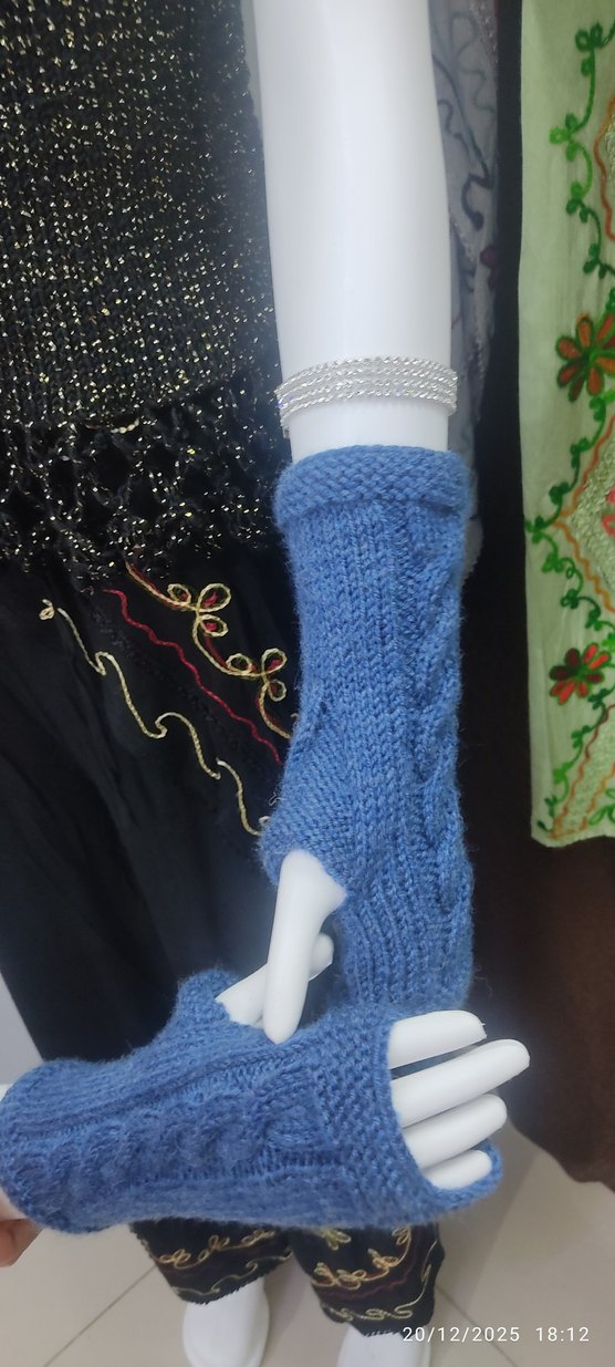 Mavi Örgü Bohem Kadın Eldiveni - Görsel 3
