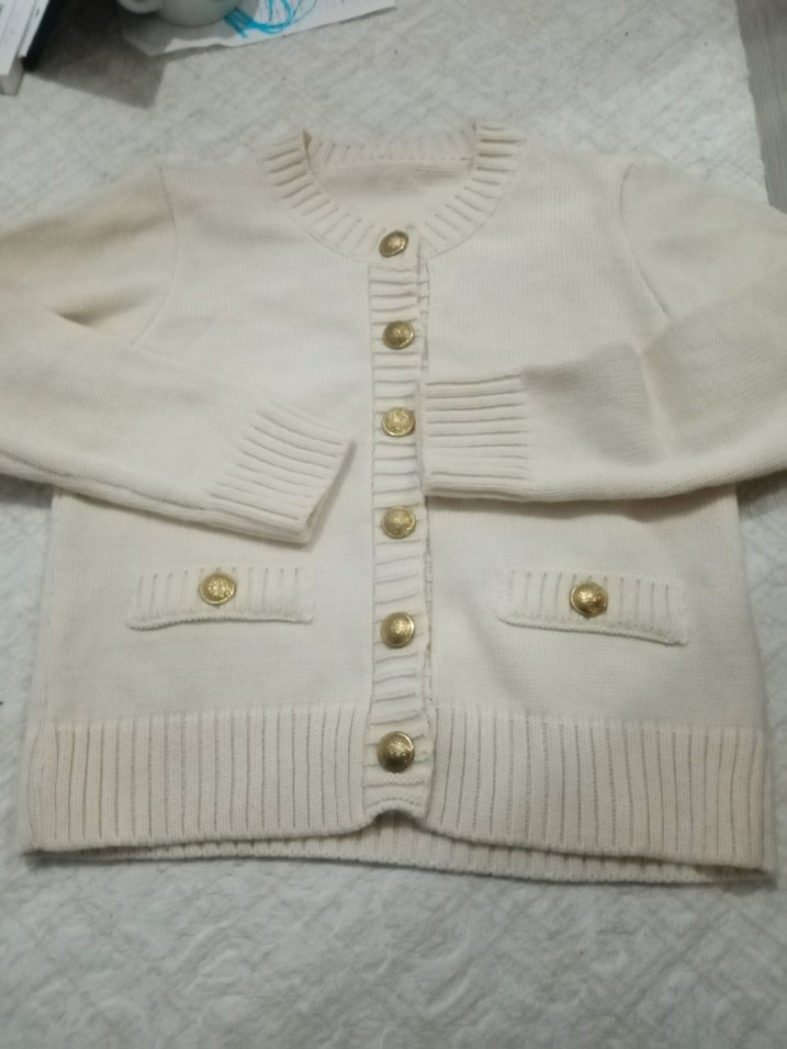 Düğmeli Beyaz Midi Kadın Hırka - Görsel 3