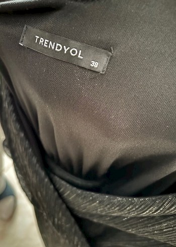 Piliseli Siyah gece Elbisesi - Görsel 5