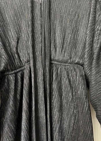 Piliseli Siyah gece Elbisesi - Görsel 3