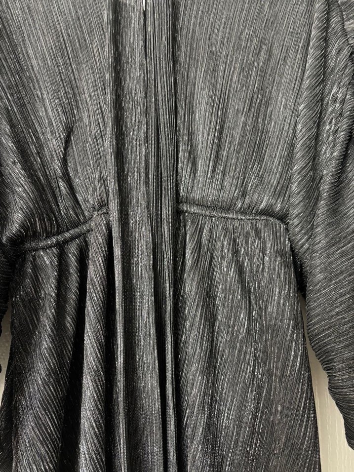 Piliseli Siyah gece Elbisesi - Görsel 3