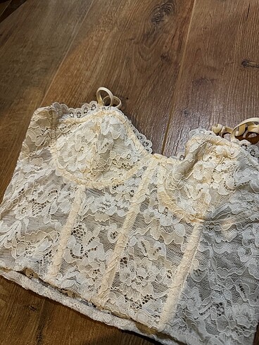 Zara m beden büstiyer