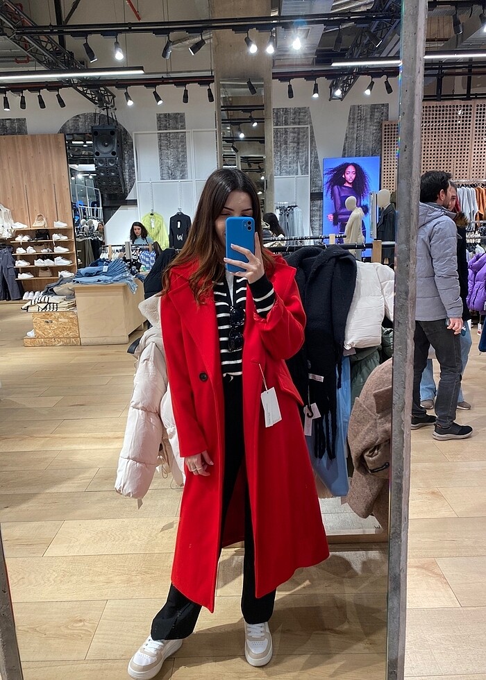 Bershka Kırmızı Kaban - Görsel 2