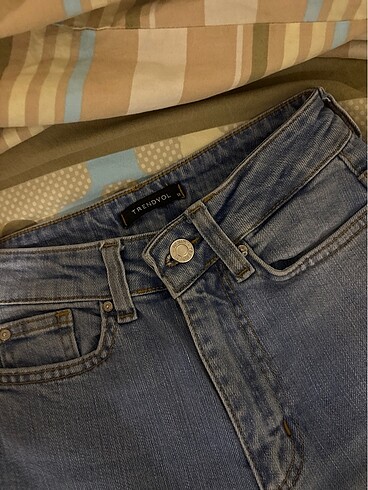 32 Beden trendyolmilla açık mavi buz mavisi ispanyol paça flare jean 32 b