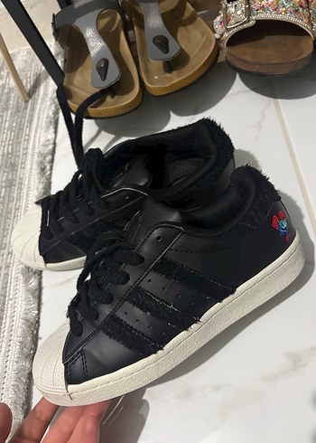 Adidas ayakkabı