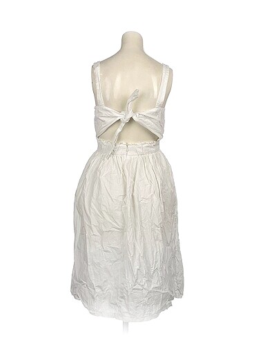s Beden PreLoved Kısa Elbise %70 İndirimli.