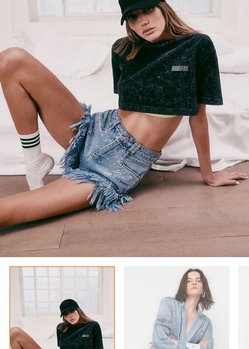 Gri Batik Desenli Kadın Mini Denim Şort