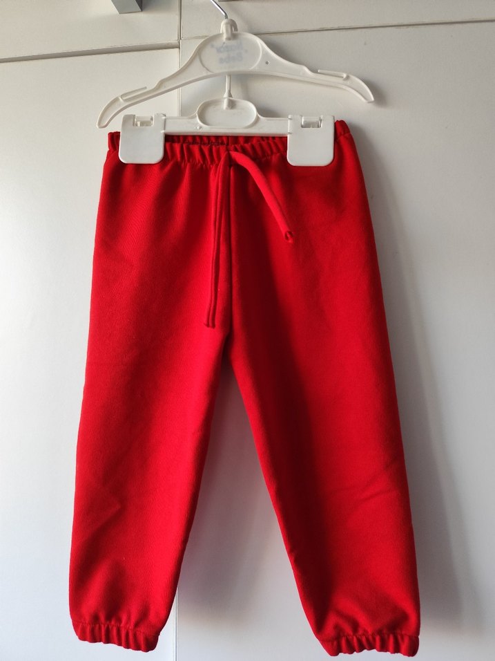 Kız Çocuk Kırmızı Rahat Kesim Eşofman Altı - Görsel 2