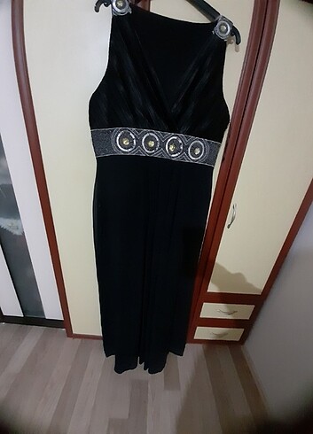Özel günler için gece elbisesi