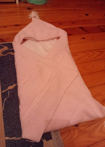 Pembe Kapüşonlu Çocuk Battaniyesi - Görsel 2