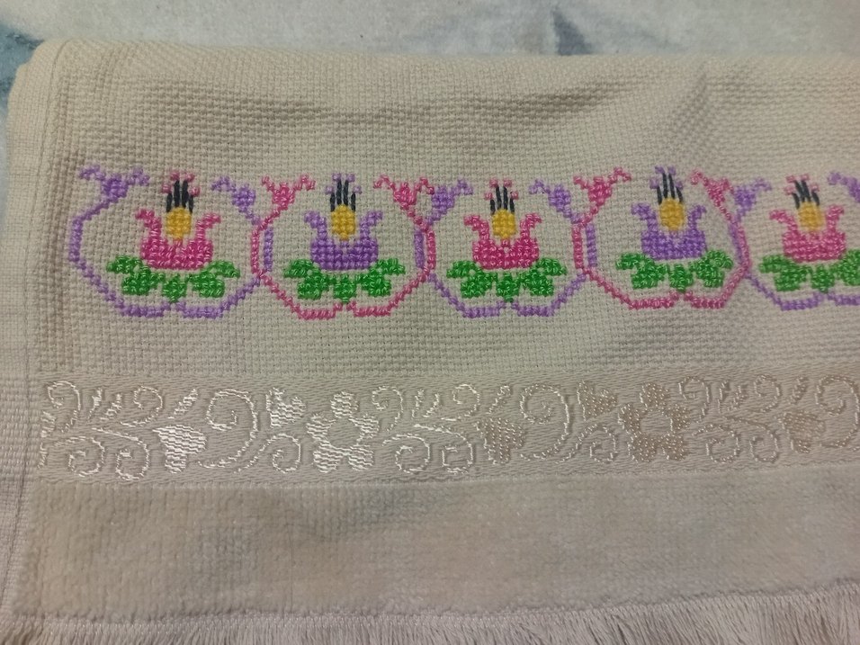 Nakışlı Renkli Havlu - Görsel 2