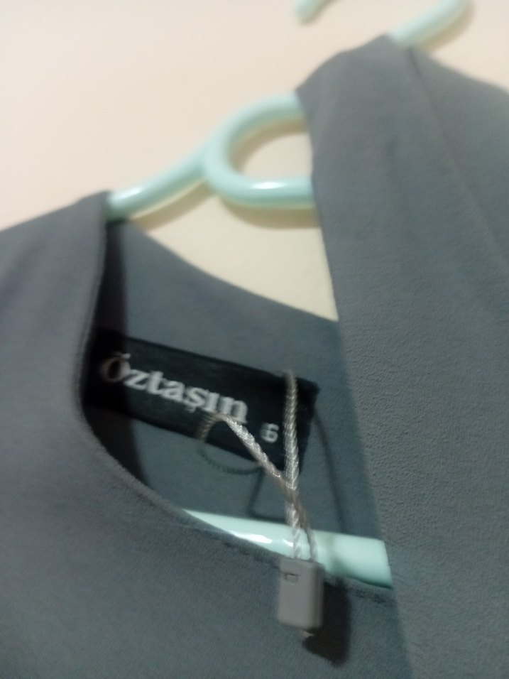 Gri Uzun Piliseli Kadın Elbise - Görsel 5